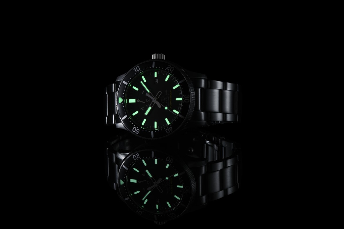 Οπίσθιος φωτισμός μάρκας Orient Star Neobrite